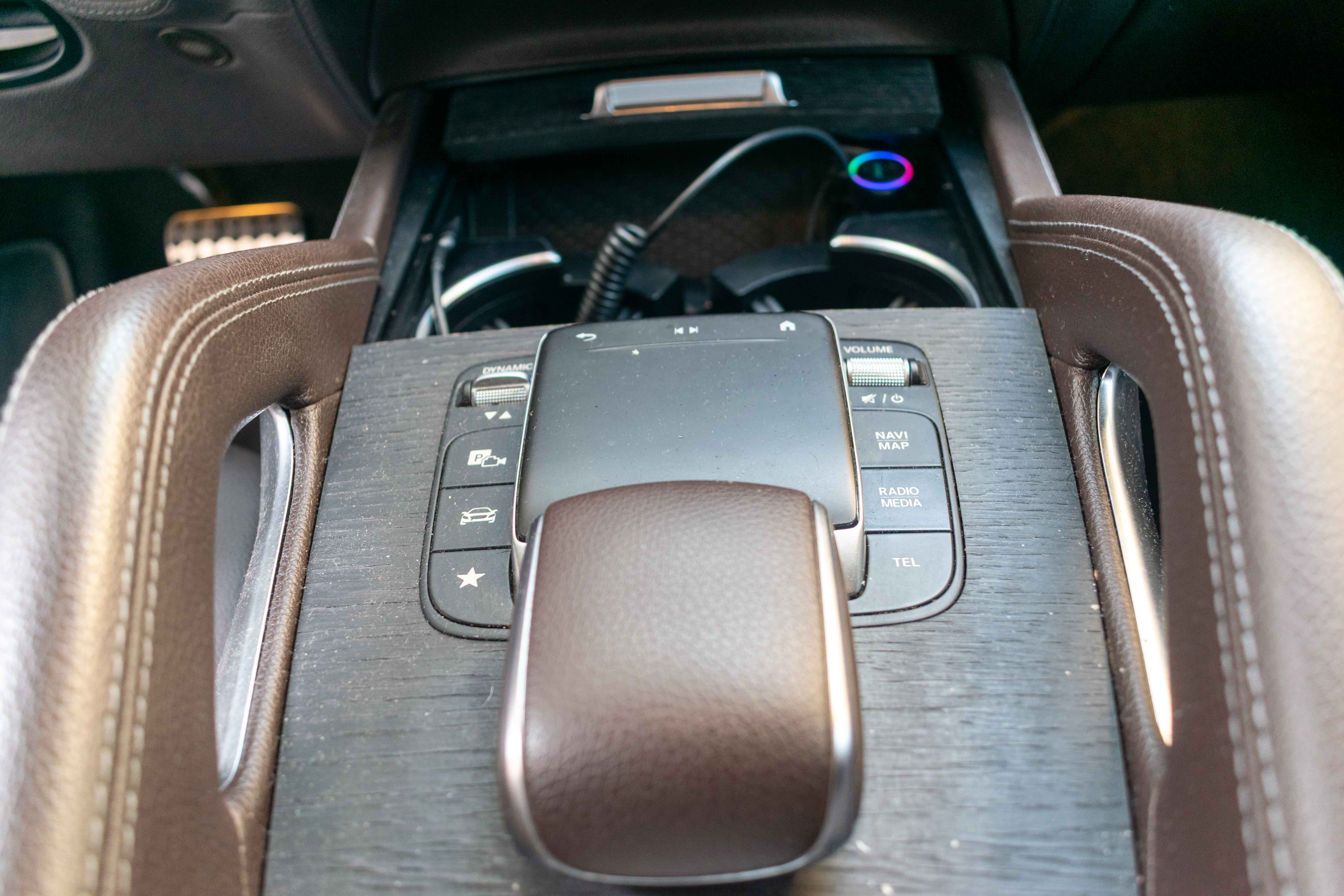 White Mercedes Benz GLS 450 4MATIC 2021